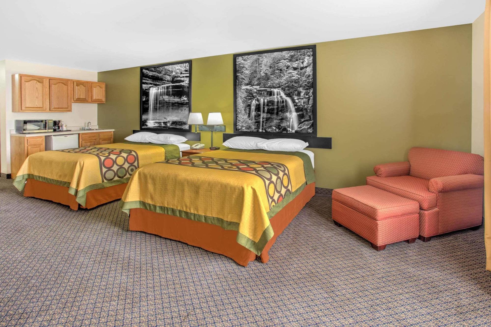 Super 8 By Wyndham Galva Otel Dış mekan fotoğraf
